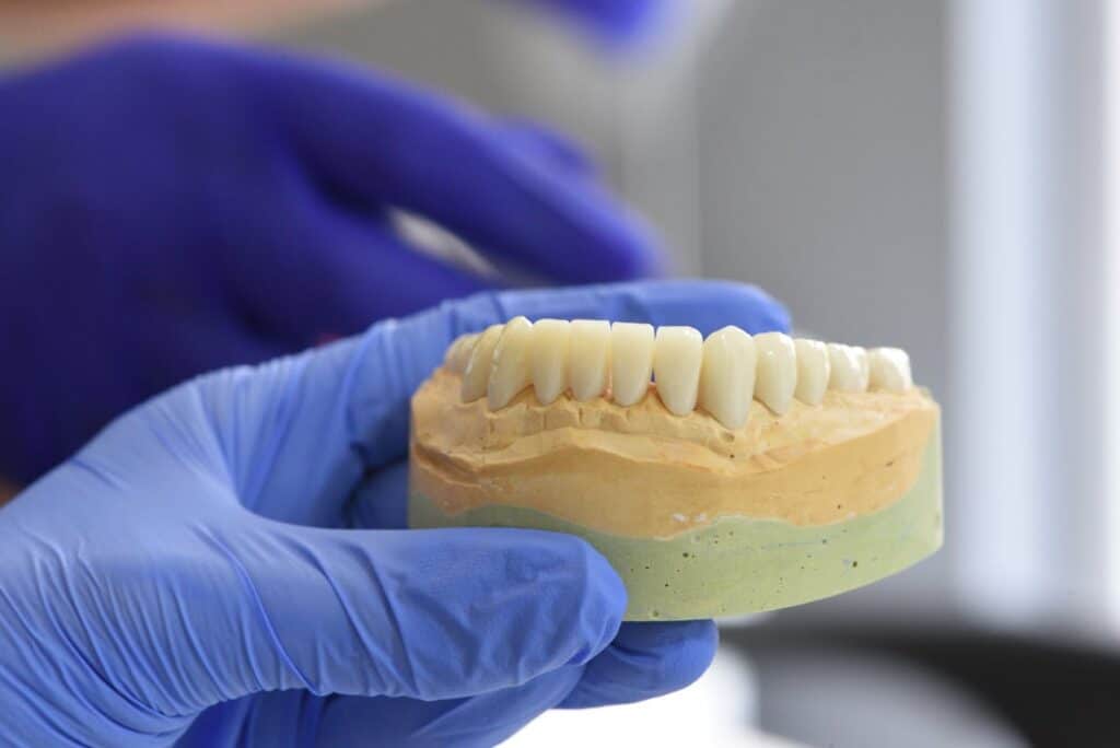 Prótesis dentales Las Fuentes